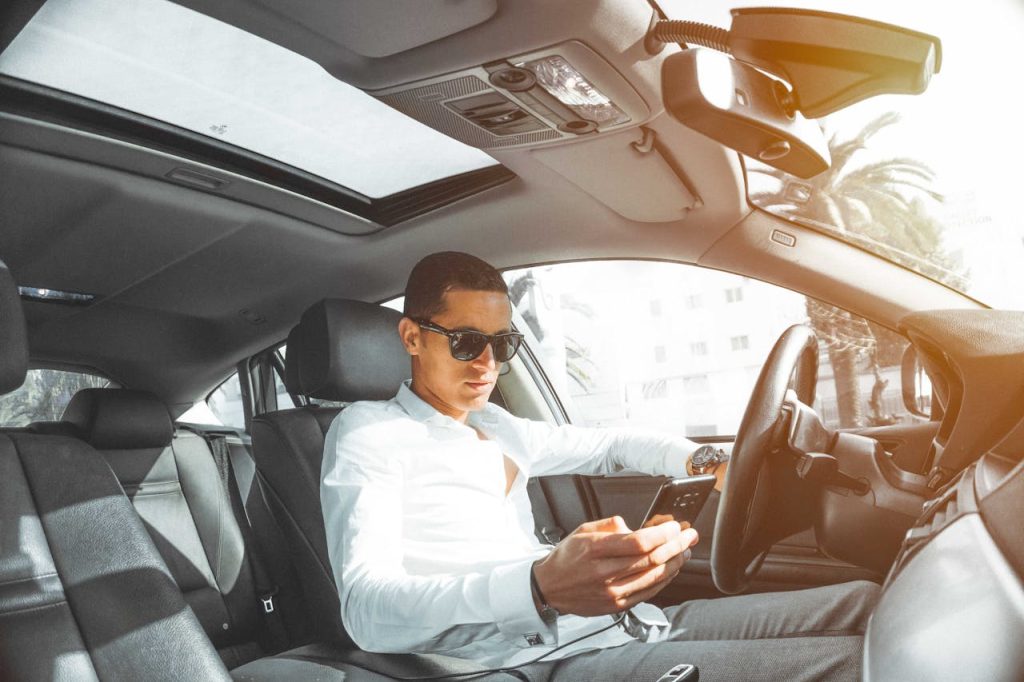 Mobil dengan sunroof